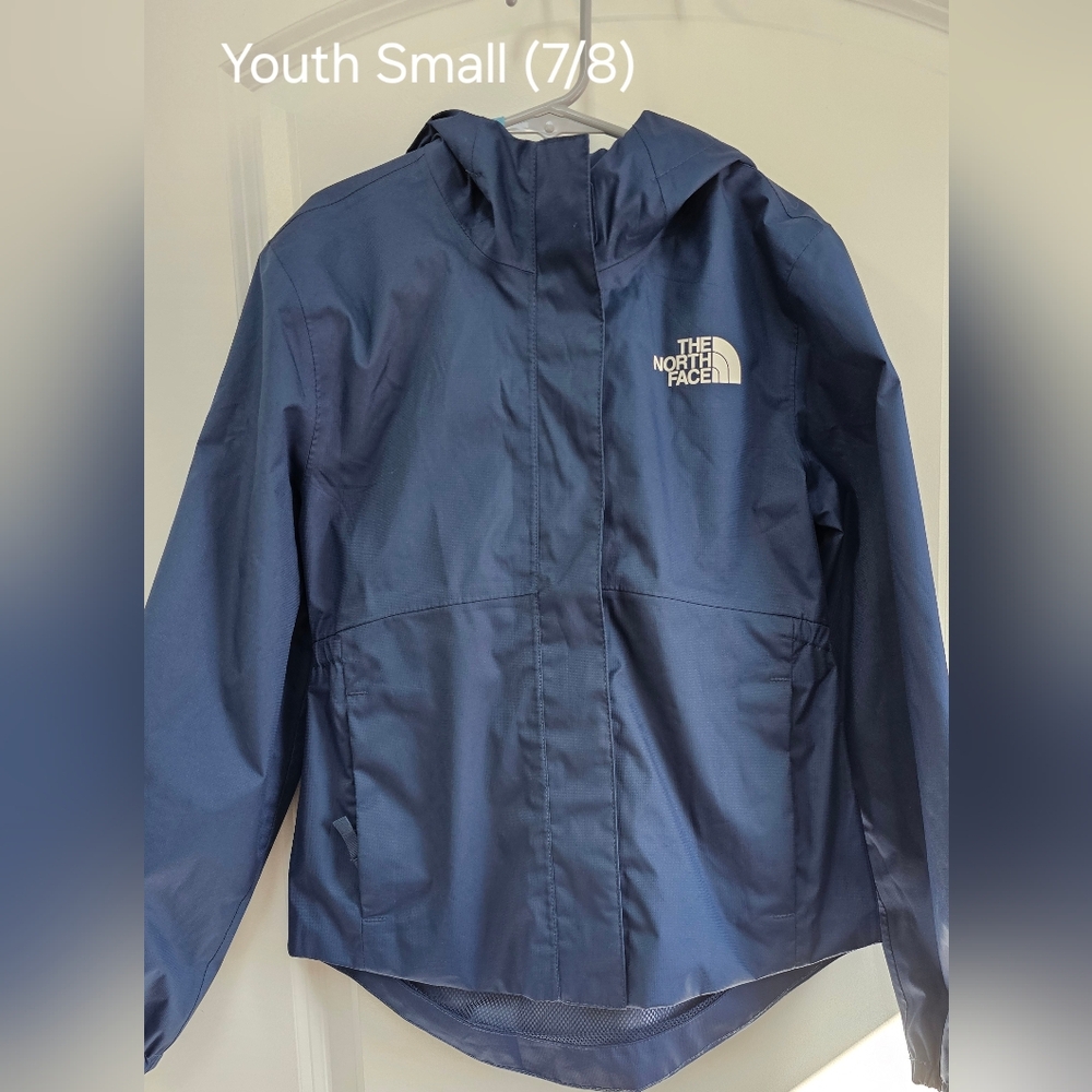 Girls Small North Face rain coat